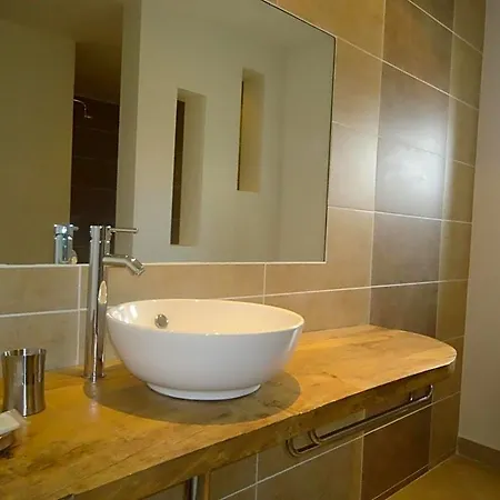 Des Monedes 3* Saint-Paul-le-Jeune