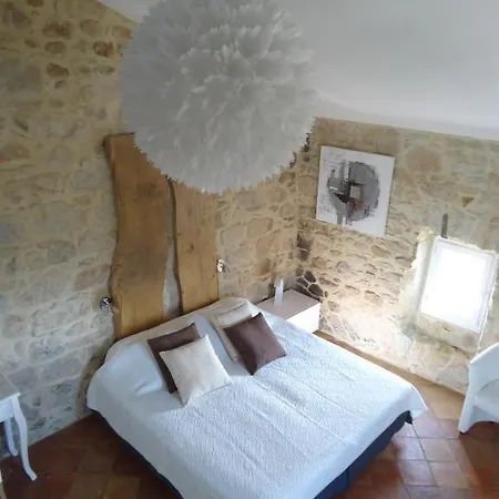 Des Monèdes 3* Saint-Paul-le-Jeune